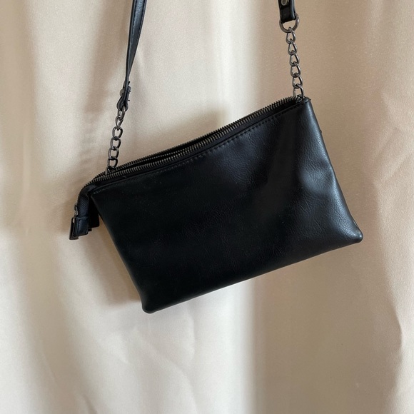 Jones New York evening purse. - Picture 3 of 4